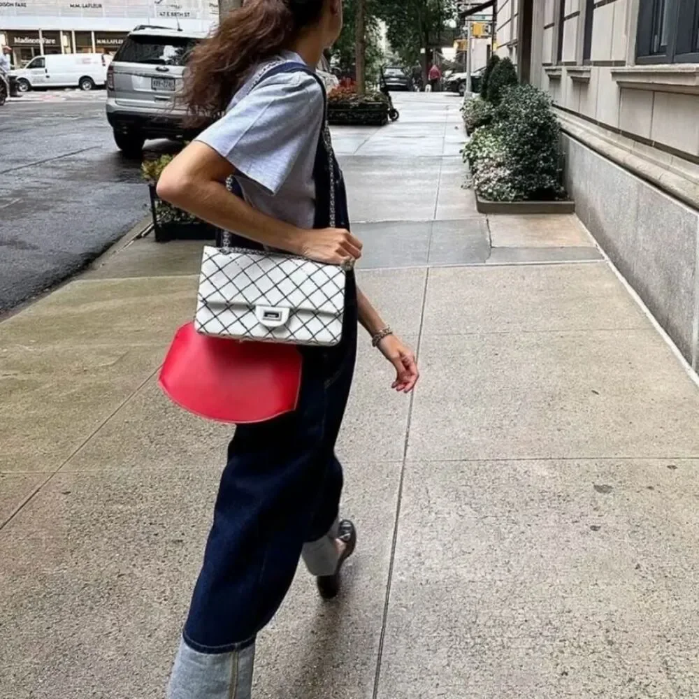 Chanel Women Pre-Loved Bag Very Good Condition